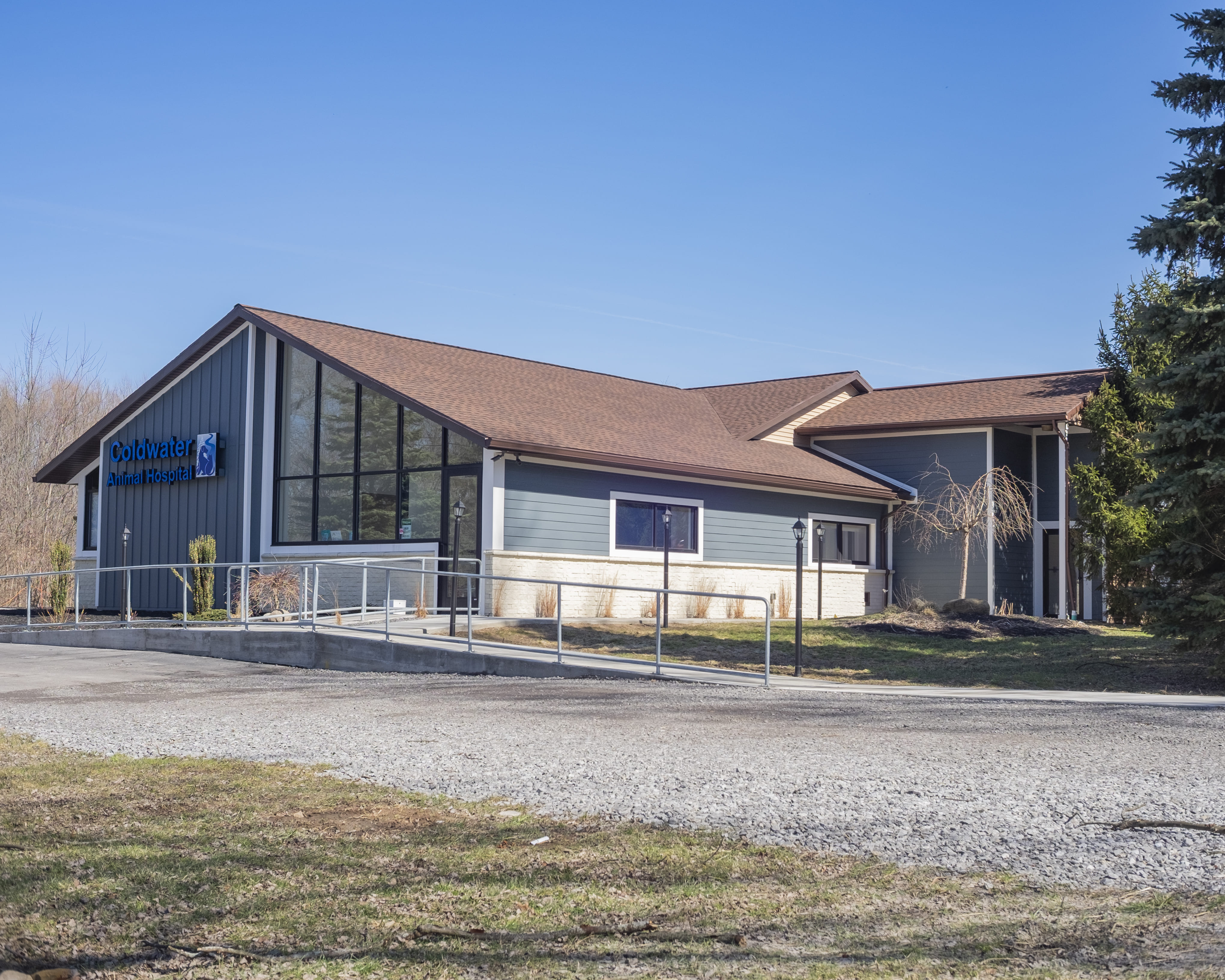 Commercial Siding Solutions That Last: What Your Building Really Needs